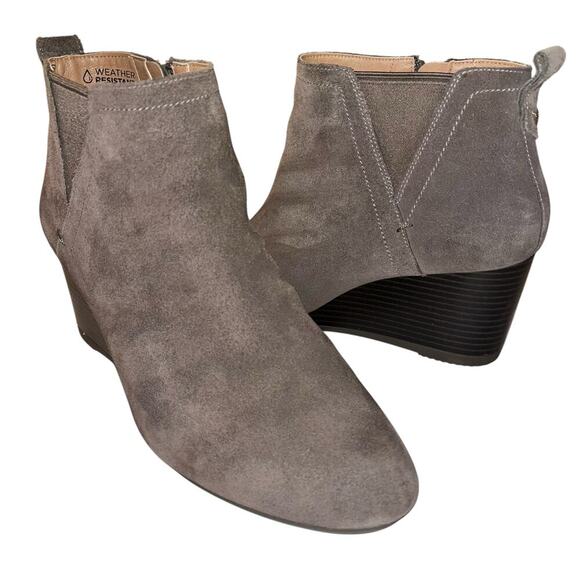 Vionic Paloma Weather Resistant Suede Wedge Beige Booties Size 9 - Picture 1 of 9